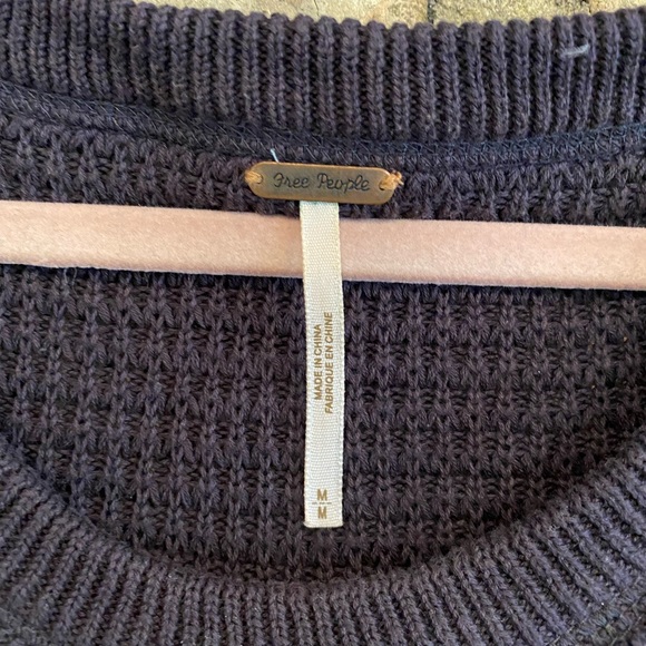 Free People Waffle Knit Cold Shoulder Long Sleeve Top - Women’s Medium - Picture 2 of 5